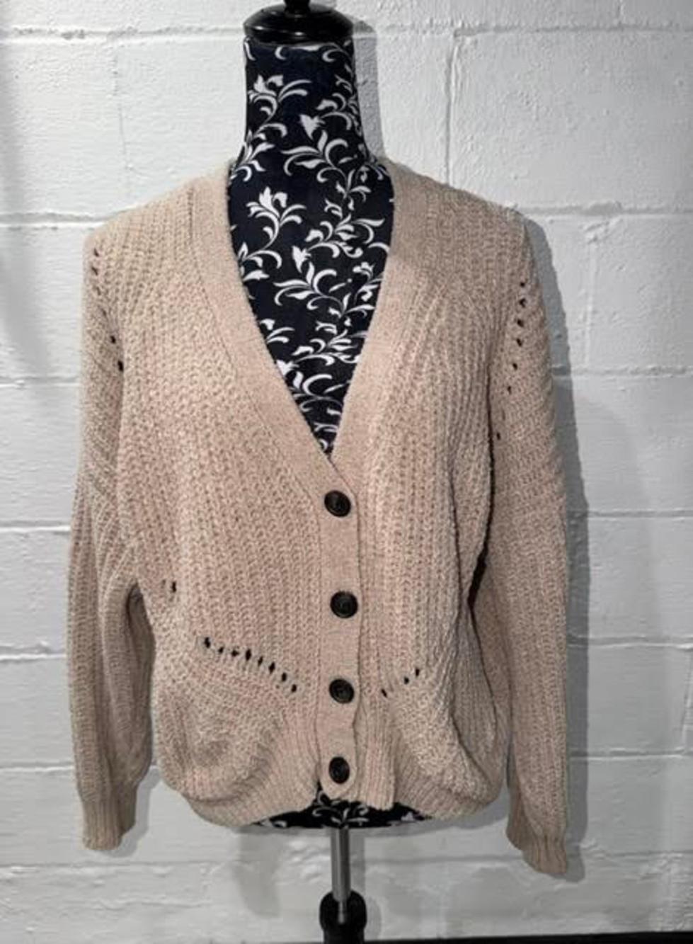 American Eagle Beige Chenille Button Down Cardigan Sweater Small Cozy Oversized